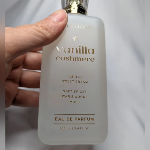 Saint Cloud "Vanilla Cashmere" - Picture 3 of 3